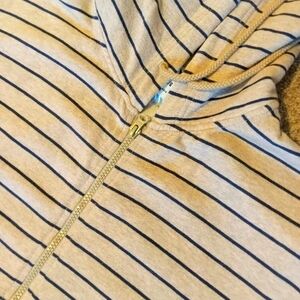 Old Navy Hoodie (Tan /Navy) Sz .LG